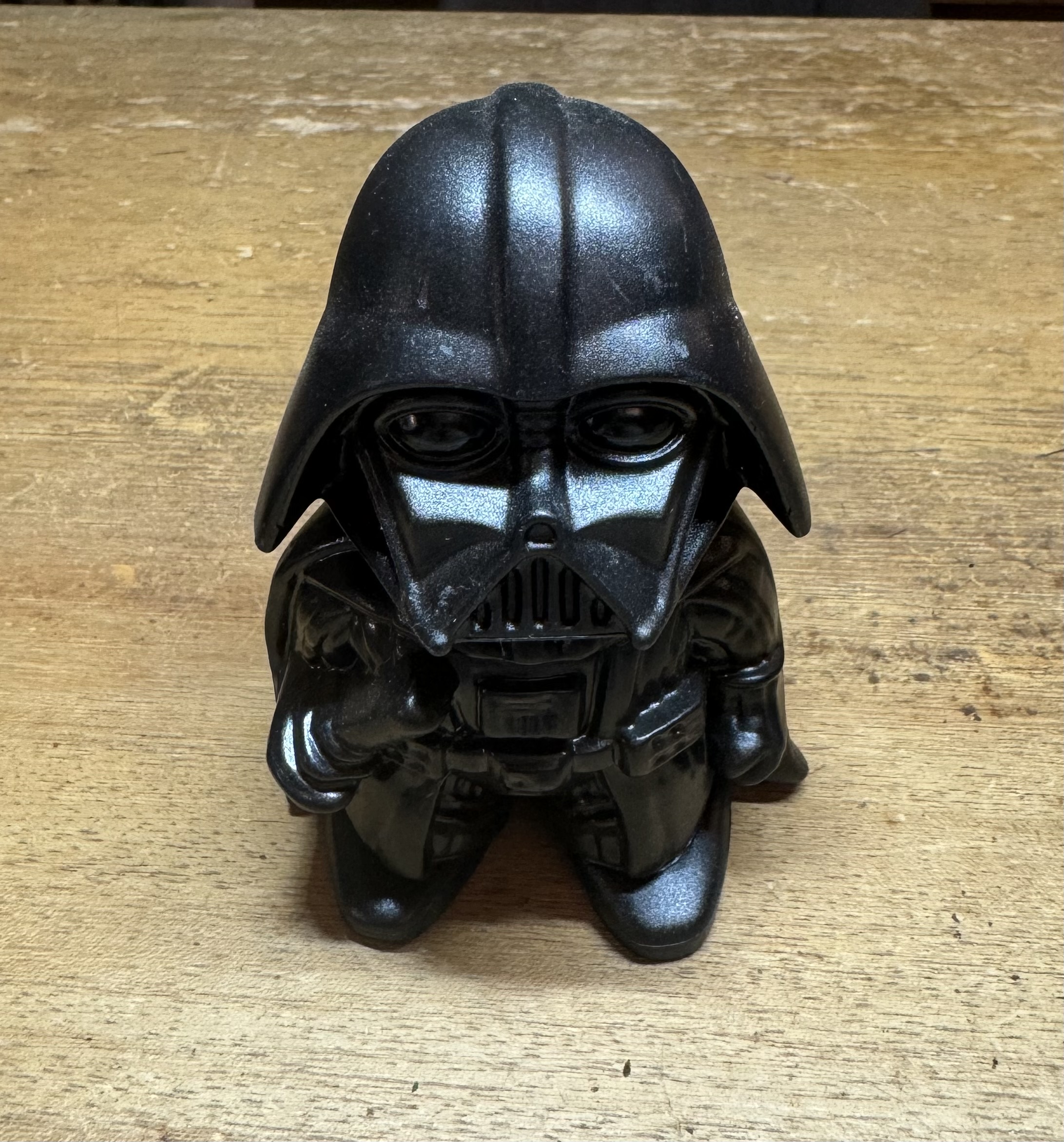 GRINDER STAR WARS DARTH VADER